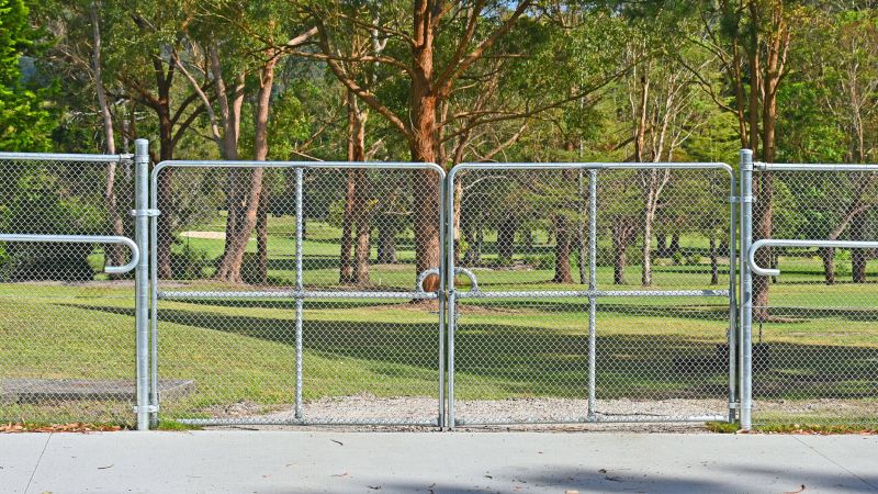 Metal Gate Installation